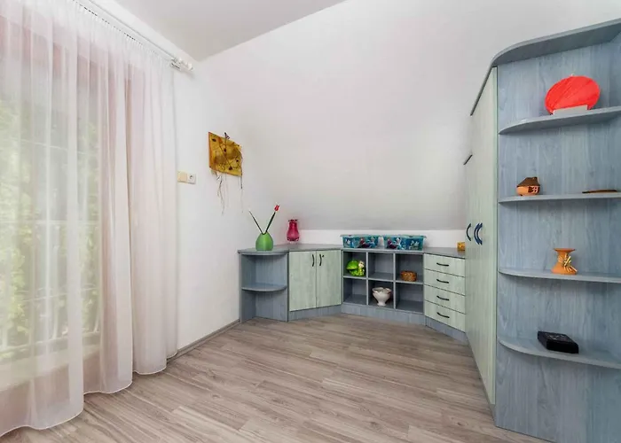 בית נופש Beachfront Balatonmariafuerdo 19542