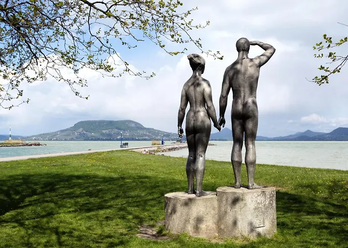 Beachfront Balatonmariafuerdo 19542 בית נופש